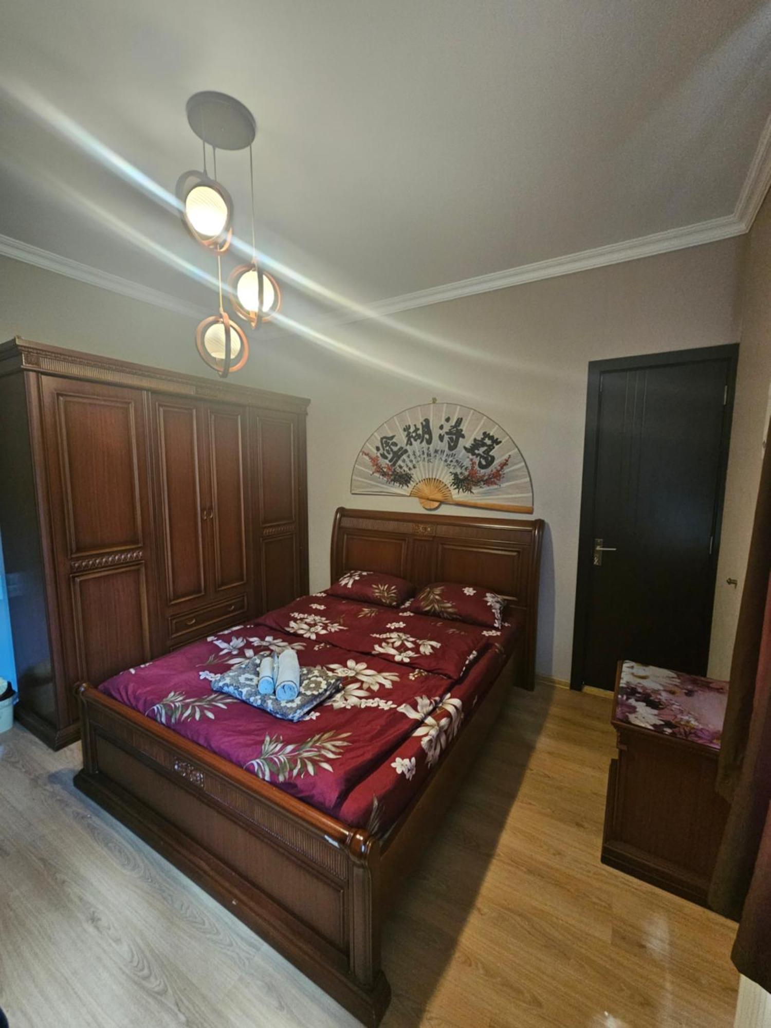 Guesthouse Different Tbilisi Exterior foto